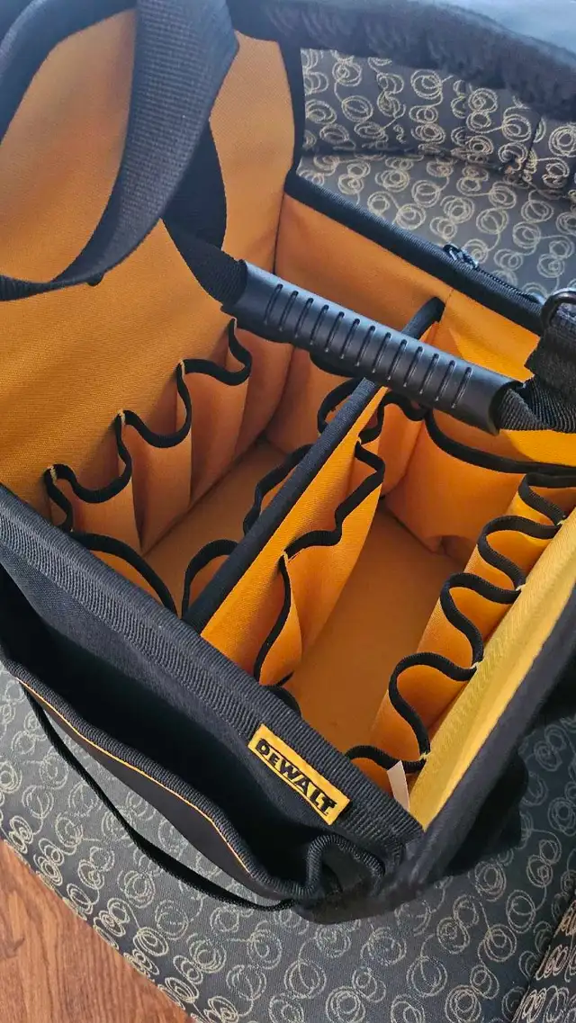 DeWalt Electrician Tote 11" - new in Tool Storage & Benches in Markham / York Region - Image 4