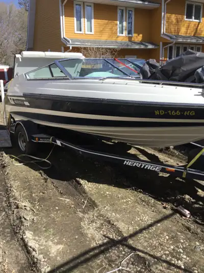 1994 Mariah 4.3L Excellent condition . Upgraded stereo, dual batteries . Yearly fluid changes done ....