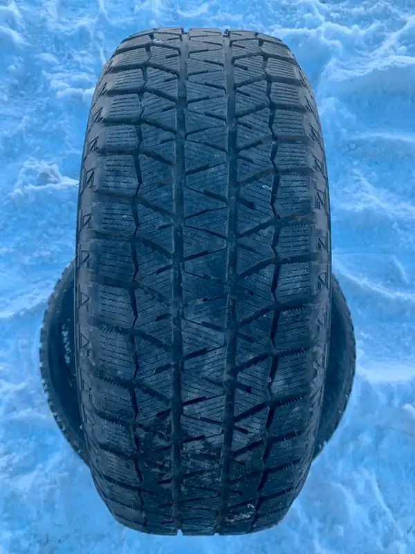 215 60 16 (2) BRIDGESTONE WINTER TIRES Tires & Rims Ottawa Kijiji