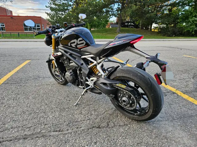 2022 Triumph Speed Triple 1200 RS Mint Low Km's in Sport Bikes in City of Toronto - Image 10