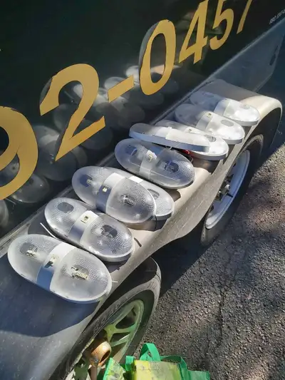 9 fixture 12 volt pour vr très bon état