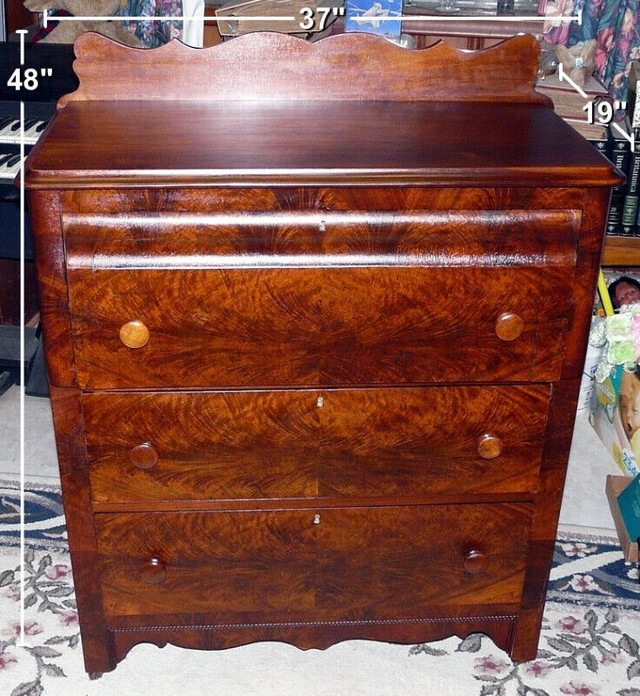 Antique Butler's Chest - SOLD, please see my other ads. in Desks in Kingston - Image 2