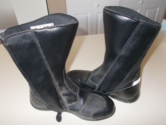 Motorcycle riding boots in Motorcycle Parts & Accessories in Abbotsford