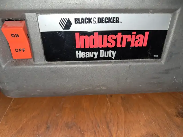 Black and Decker 'Drill Doctor' drill bit sharpener in Power Tools in Ottawa - Image 4