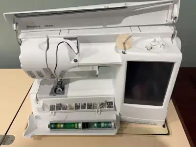The Husqvarna Viking Designer SE is a high-end computerized sewing and embroidery machine, known for...