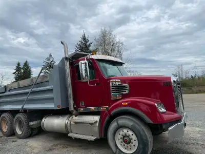 2013 Frieghtliner Coronado Tandem Engine:14.9L In-Line Cummins ISX Trim:SD 122 Maintainence done reg...