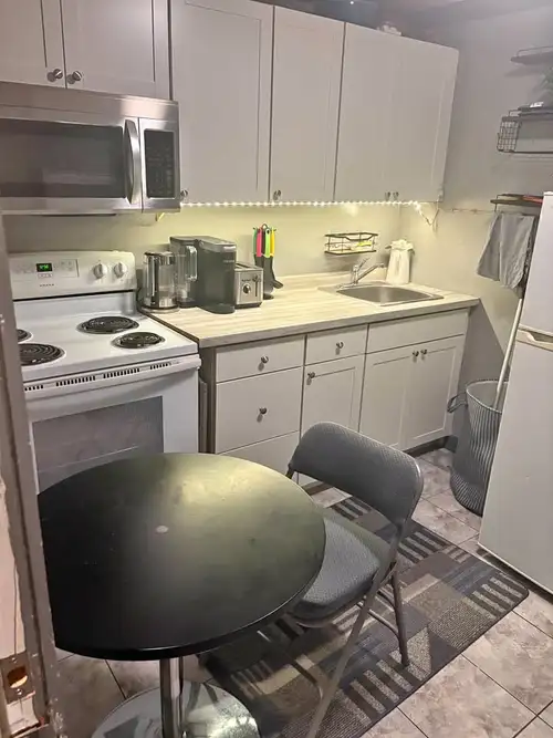 ******PLEASE READ AD****** If ad is up, unit is still available, Will not respond on Kijiji, Please...