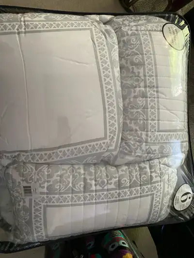 Queen Size Comforter Set, View more