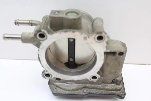 Toyota Highlander/ Camry/ Rav4 / Venza / Scion TC Throttle Body in Other Parts & Accessories in Mississauga / Peel Region - Image 2