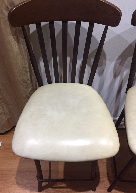 Amisco counter bar stool solid wood back Made in Canada NICE! | Chairs