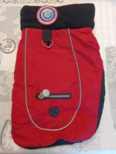 Winter pet jacket with cold alert size small New, View more
