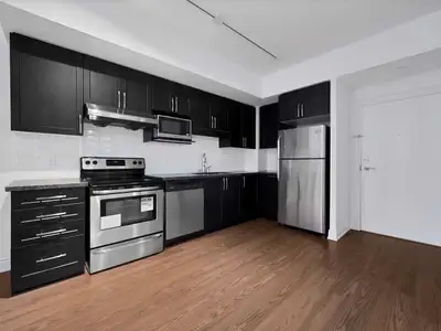 One bedroom Downtown 89 South Town Centre Blvd