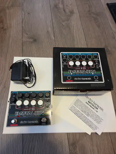 EHX Bass Battalion Preamp/DI, View more