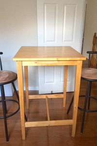 Bar Table with Chairs