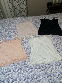 4 Sz M Women’s Cami’s- 10$ for all 4! 