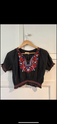 UO Embroidered Cropped Peasant Blouse