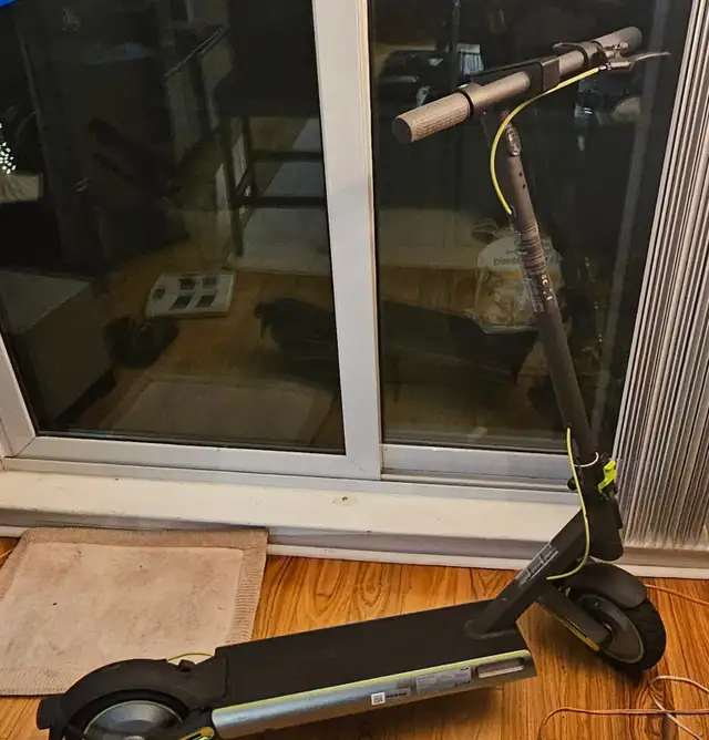 e Scooter for Sale Navee S65  $575.00