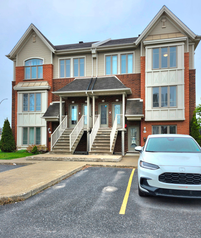 Condo 5 et demi à louer à Saint-Hubert dans Locations longue durée  à Longueuil/Rive Sud
