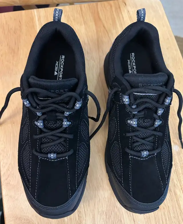 ROCKPORT SHOES/RUNNERS/WALKING SHOES - SIZE 8 in Men's Shoes in City of Toronto - Image 6