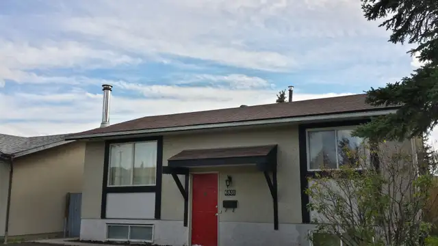 2 Bedroom Basement March 1st- PETS OK