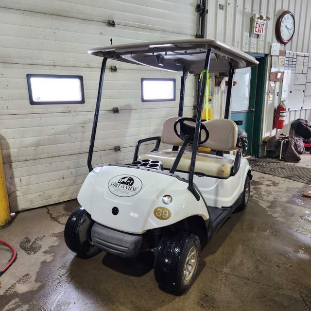 Yamaha gas golf cart in Golf in Strathcona County - Image 2