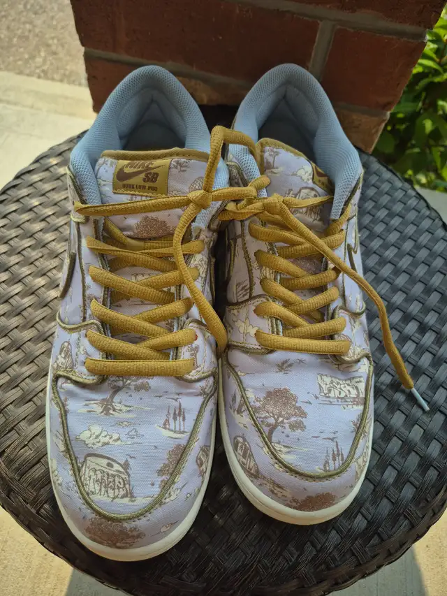 Nike Man Shoes in Men's Shoes in Kitchener / Waterloo - Image 2