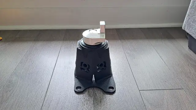 2008-2017 Honda Accord V6 - Innovative - 75A Poly Engine Mount in Engine & Engine Parts in Ottawa - Image 3