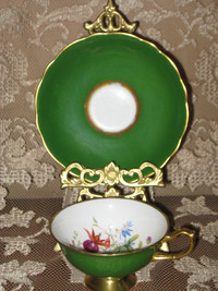 COLLECTORS! BOX Full of Antique Cups Saucers