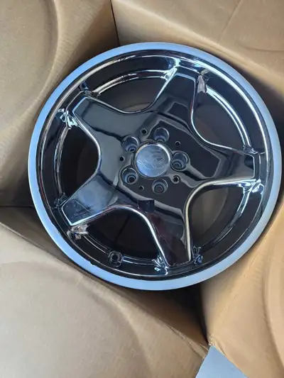Brand new never used, 18"x8.5", Chrome Finish PCD is 5x112, can also fit some models of Volkswagen,...