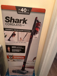 Shark Cordless Pet BRAND NEW IN BOX powerful above floor vacuum