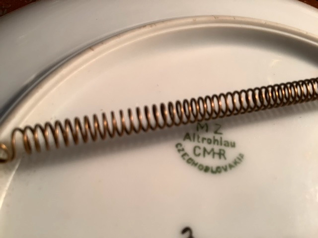 Antique Hand Painted Porcelain Plate Stara Role - Signed in 1925 in Arts & Collectibles in Belleville - Image 3
