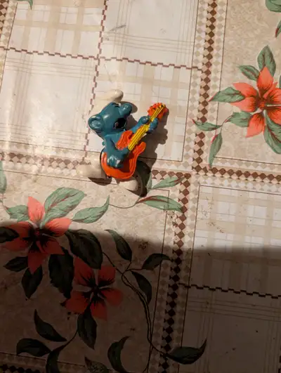 Smurf Guitarist Figurine, View more
