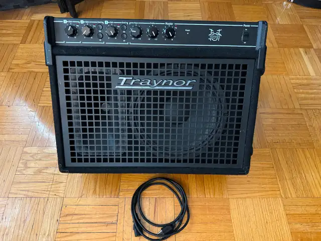 Traynor 10''/200 Watt Combo Drum Amp for Electronic Drums etc. in Drums & Percussion in City of Toronto - Image 2