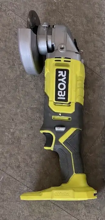 Only used once. Still essentially in brand new condition. Will come with a 1.5ah battery.