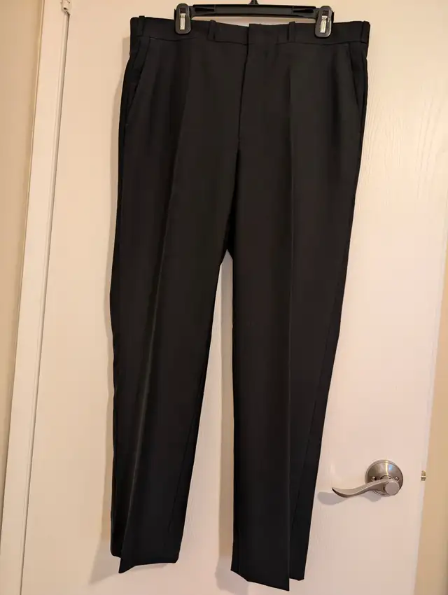 Men's Black Dress Pants, 35.5" waist, 29" leg/inseam, 35.5 x 29 in Men's in Edmonton - Image 2