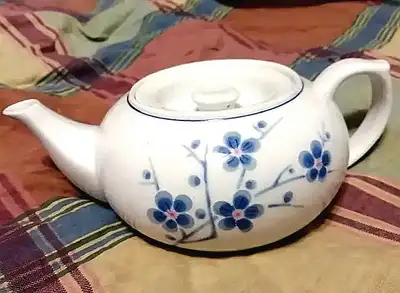 EMF white porcelain with blue flowers tea/coffee pot,, View more