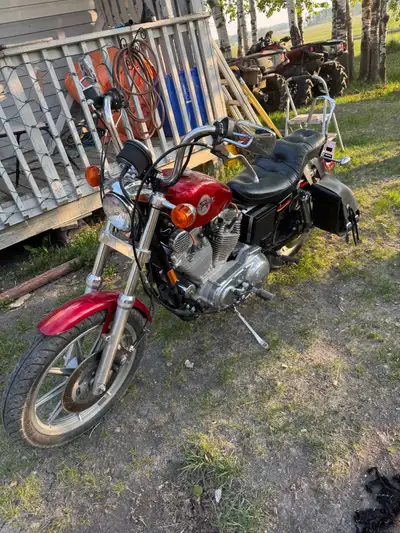 Selling my sportster New battery Oil change 55 miles ago New spark plugs New front n back brakes Sin...