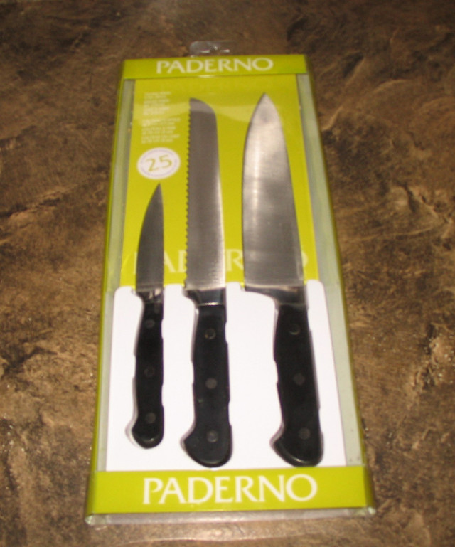 Panderno 3 Piece Knife Set in Other in Belleville