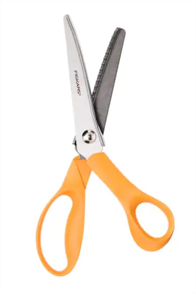 Fiskars Premier No. 8 Pinking Shears in Hobbies & Crafts in Kingston - Image 2