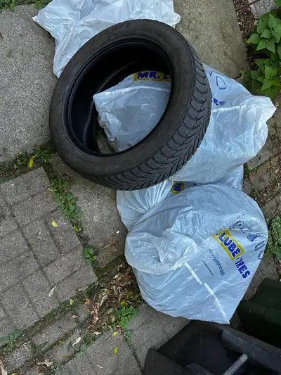 Winter Ready: 4x Nokian Hakkapeliitta R3 – 225/50R17 Still 7-8mm tread left – tons of grip for Toron...