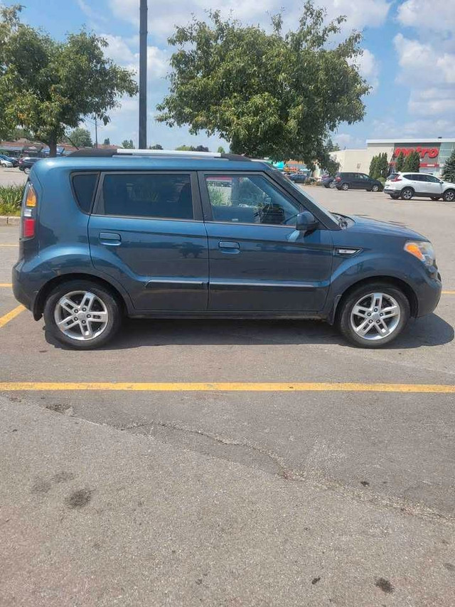 Kia Souls 2u 2010 in Cars & Trucks in St. Catharines - Image 2