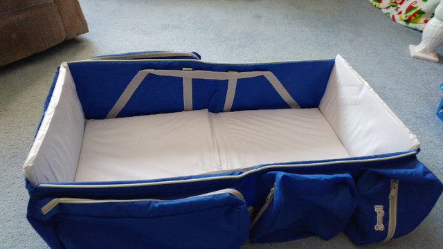 Snugi Portable Change Table in Bathing & Changing in Kitchener / Waterloo