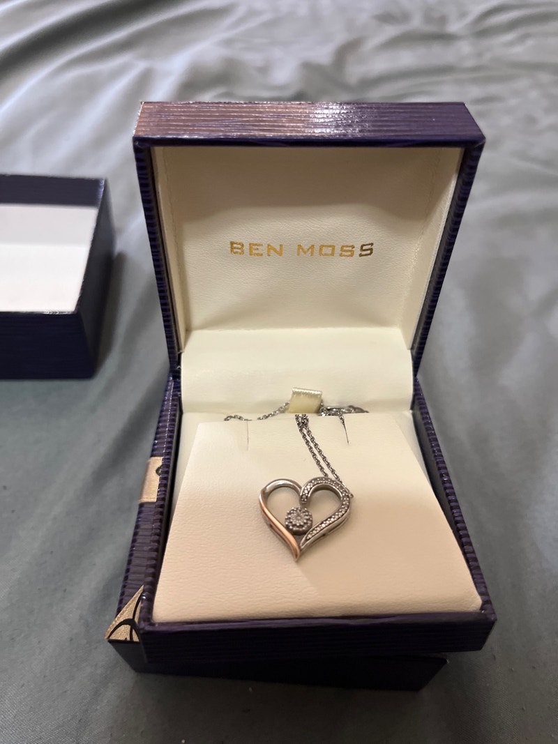 heart necklace Jewellery & Watches Winnipeg Kijiji