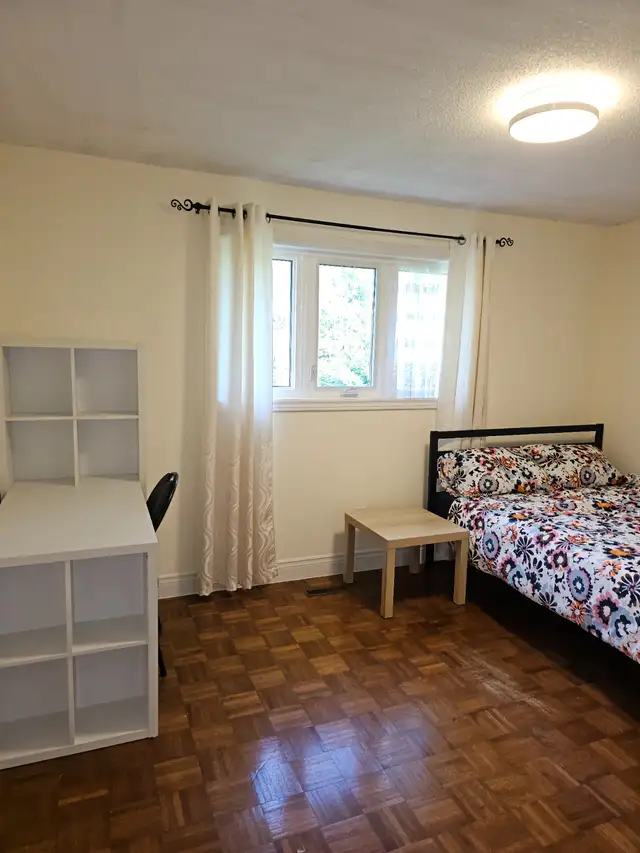 Private room for rent