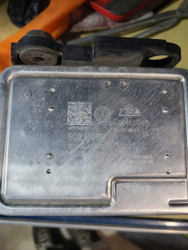 2016 volkswagen golf abs control module  in Other Parts & Accessories in Edmonton - Image 3