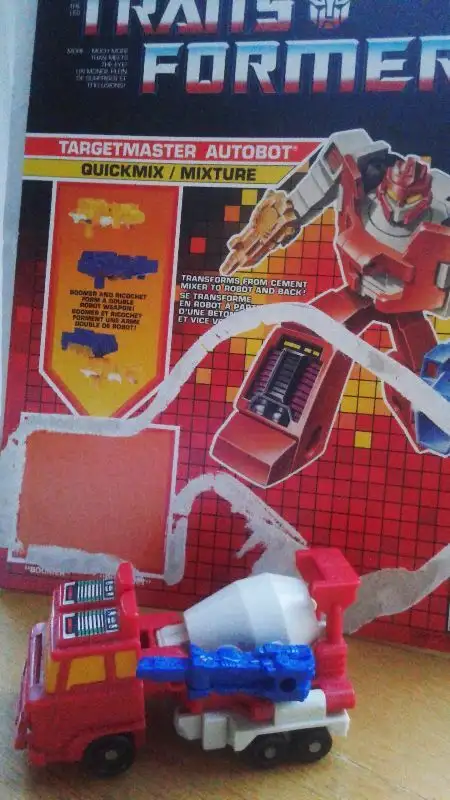 Vintage G1 Transformers Cement Mixer Action Figure 1988 in Toys & Games in City of Toronto - Image 3