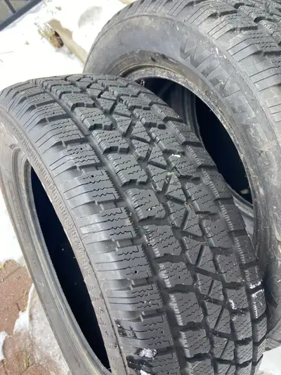 New condition 4 tires set