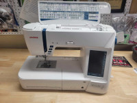 Jamome Skyline S9  Excellent Condition / Sewing And Embroidery