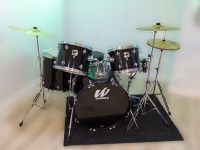 Westbury 5 Pc Drum Kit with Hardware, Cymbals, Hi-Hat & Throne.