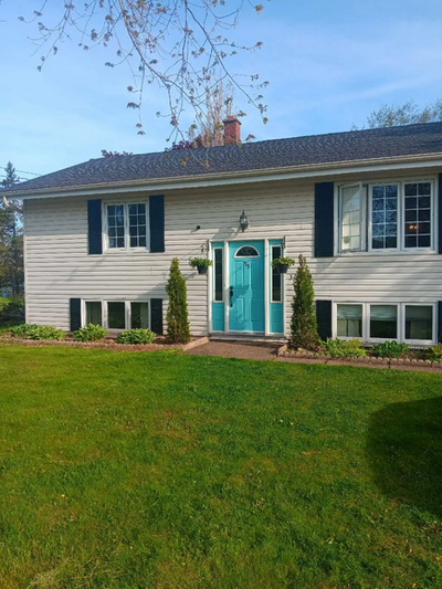 Already available, first rent will be January 2026! Students preferred. Beautiful house in safe quie...